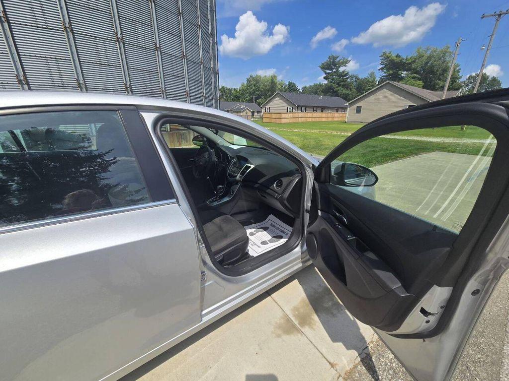 used 2015 Chevrolet Cruze car, priced at $3,995