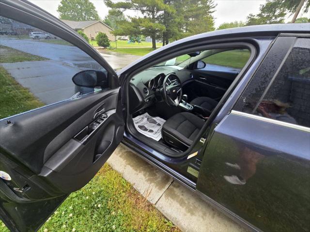 used 2013 Chevrolet Cruze car, priced at $3,995
