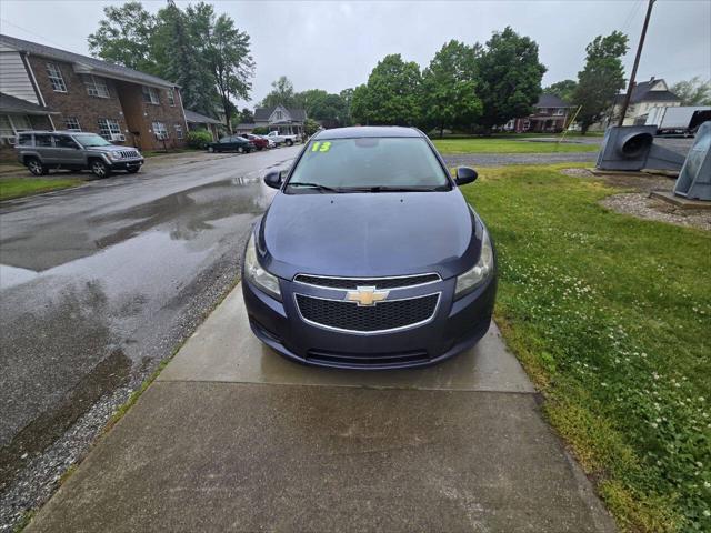 used 2013 Chevrolet Cruze car, priced at $3,995