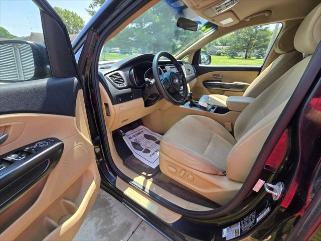 used 2015 Kia Sedona car, priced at $4,995