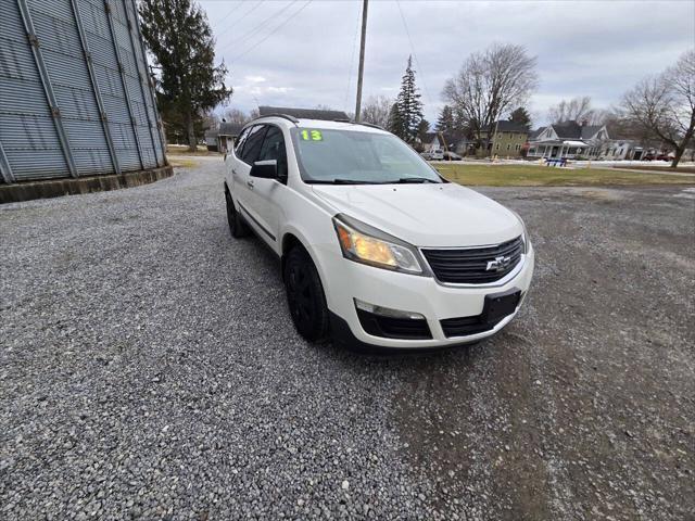 used 2013 Chevrolet Traverse car, priced at $4,995