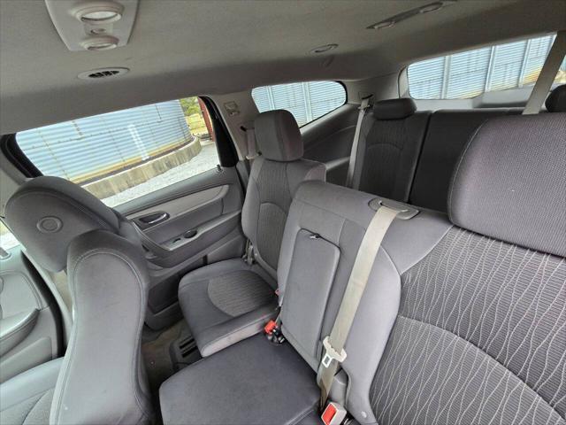 used 2013 Chevrolet Traverse car, priced at $4,995