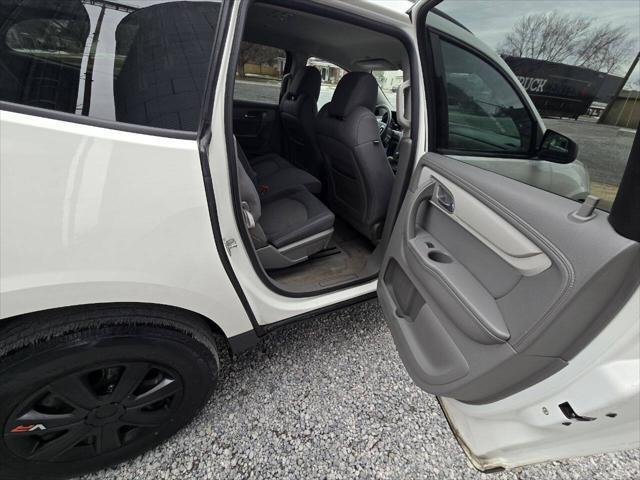 used 2013 Chevrolet Traverse car, priced at $4,995