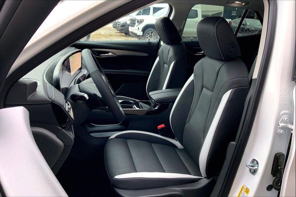 new 2025 Buick Envision car, priced at $38,140
