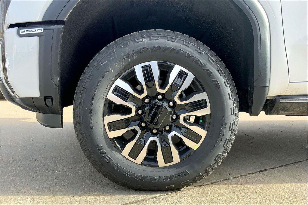 new 2025 GMC Sierra 3500 car, priced at $93,914