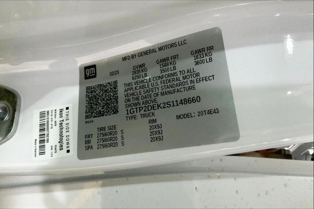 new 2025 GMC Canyon car, priced at $50,810