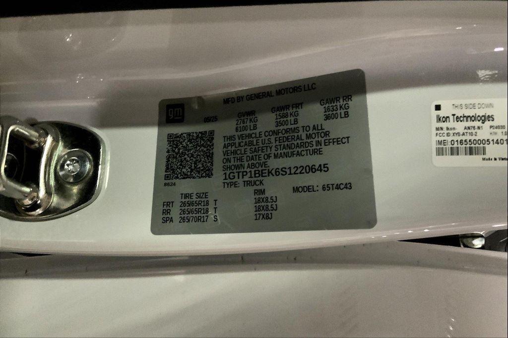 new 2025 GMC Canyon car, priced at $39,605