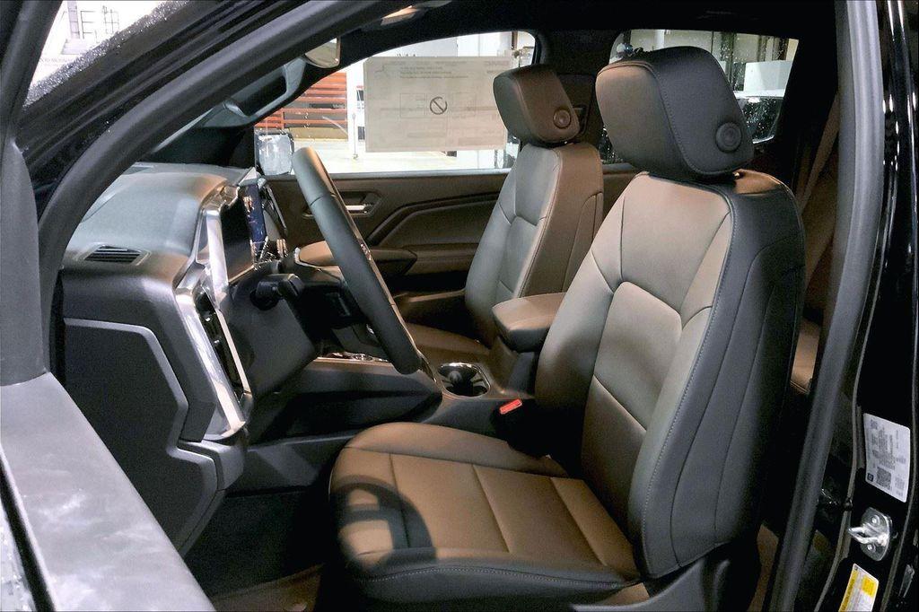 new 2025 GMC Canyon car, priced at $41,620