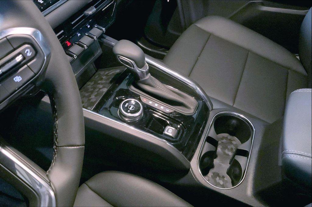 new 2025 GMC Canyon car, priced at $41,620