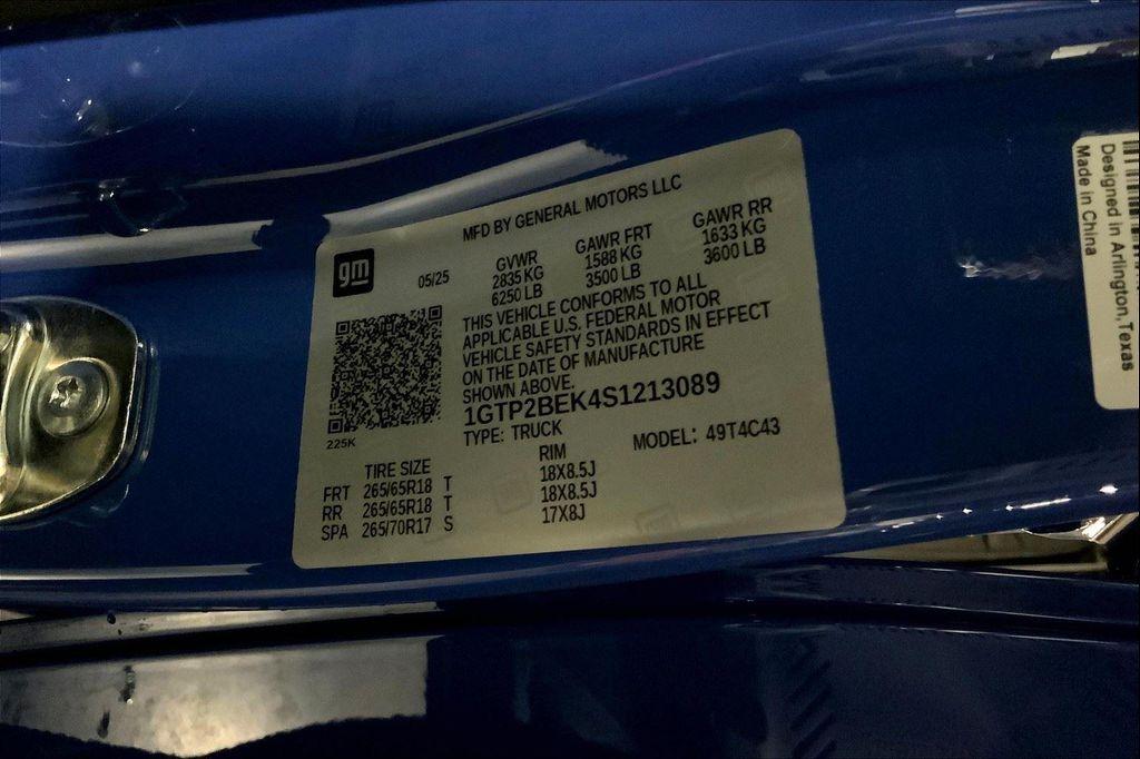 new 2025 GMC Canyon car, priced at $43,699