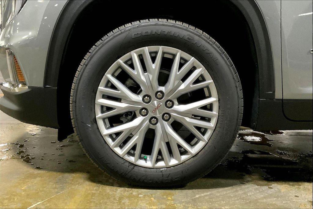 new 2026 GMC Acadia car, priced at $49,525