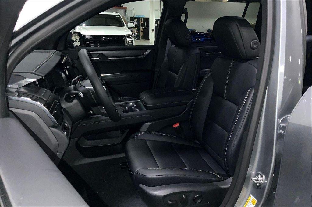 new 2026 GMC Acadia car, priced at $49,525