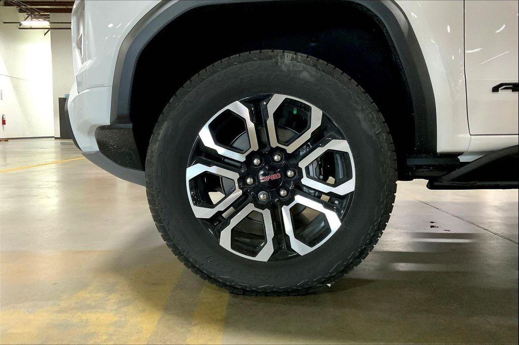 new 2025 GMC Canyon car, priced at $46,189