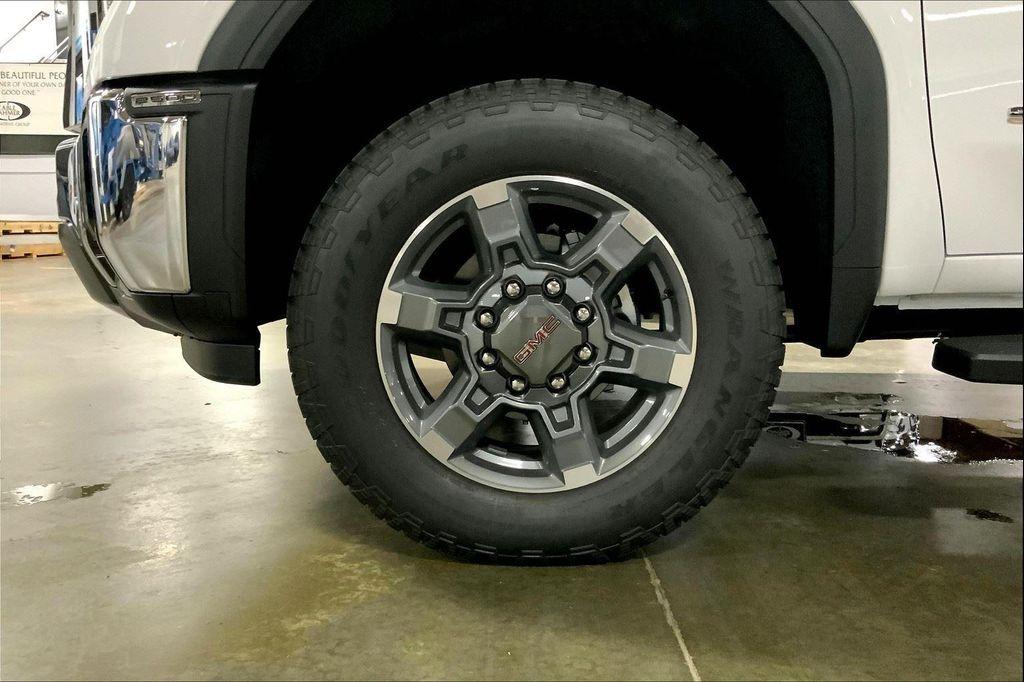 new 2025 GMC Sierra 2500 car, priced at $68,914