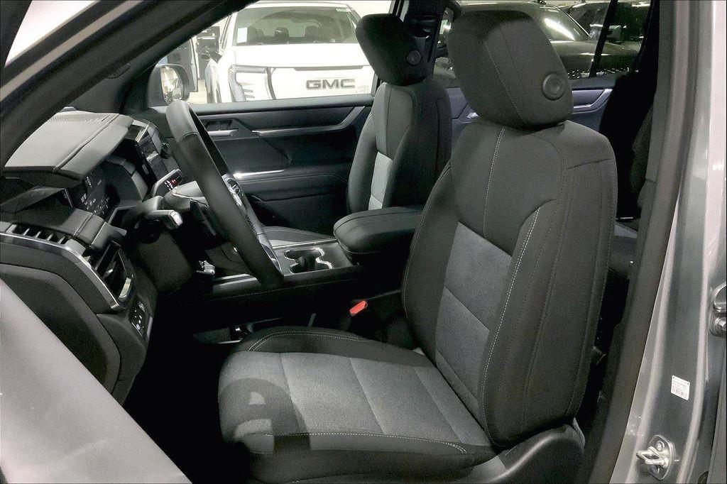 new 2025 GMC Acadia car, priced at $42,890