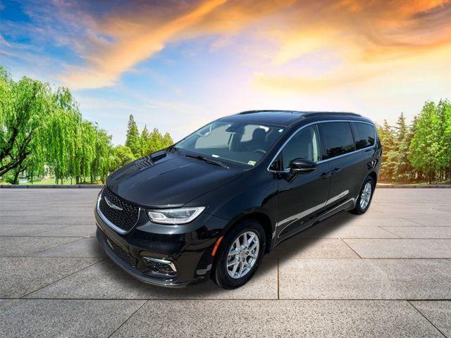 used 2022 Chrysler Pacifica car, priced at $21,658