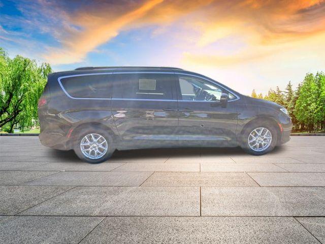 used 2022 Chrysler Pacifica car, priced at $21,658