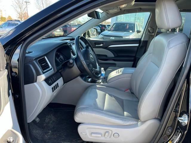 used 2018 Toyota Highlander Hybrid car, priced at $21,708