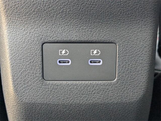 new 2025 Nissan Kicks car, priced at $31,540
