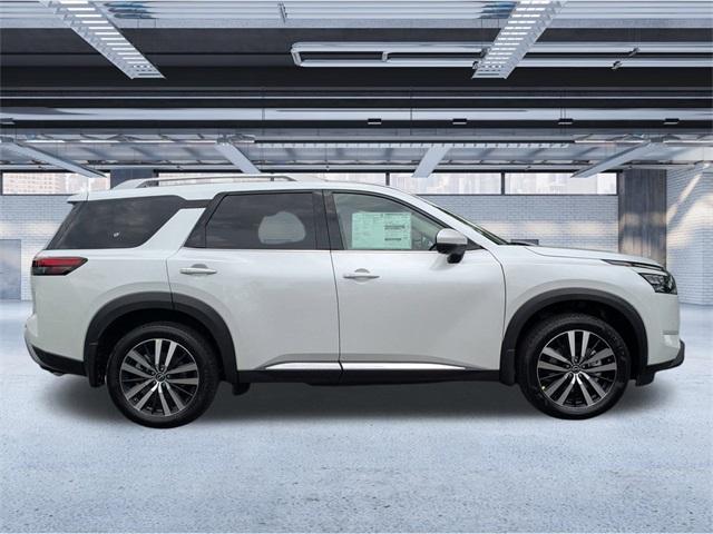 new 2025 Nissan Pathfinder car, priced at $51,510