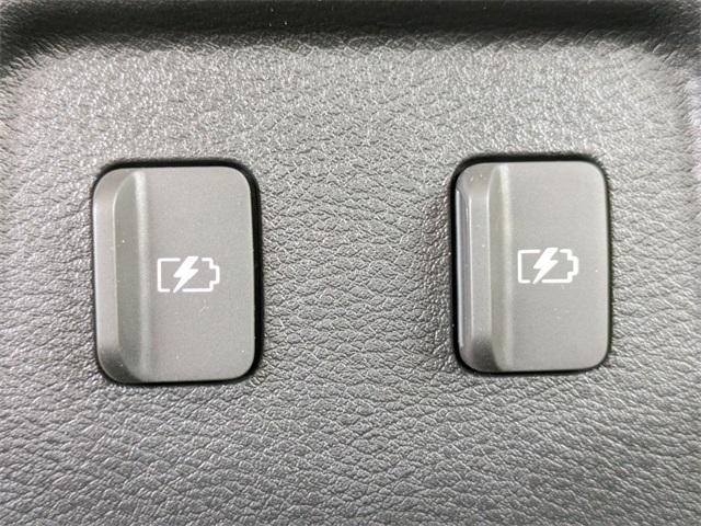 new 2024 Nissan Kicks car, priced at $28,090