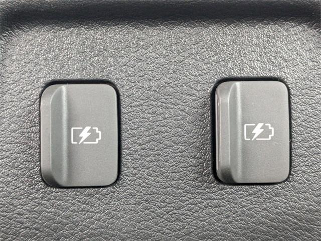 new 2024 Nissan Kicks car, priced at $27,890