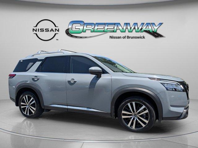 used 2024 Nissan Pathfinder car, priced at $39,995
