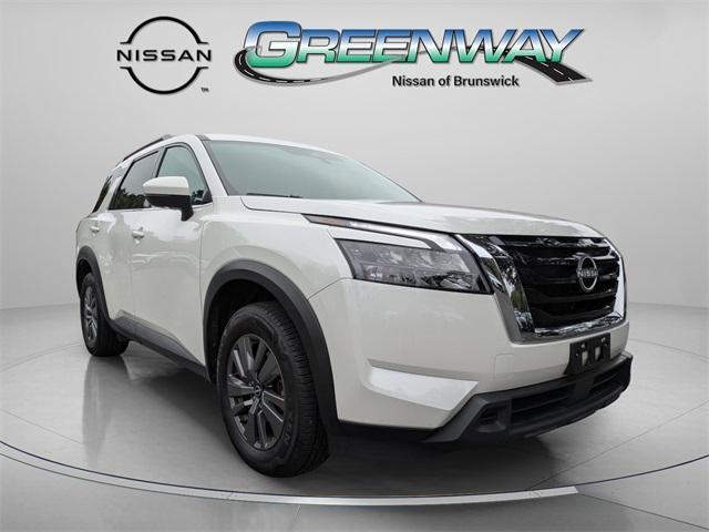 used 2024 Nissan Pathfinder car, priced at $31,995