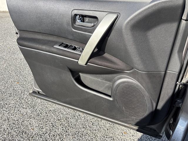 used 2014 Nissan Rogue Select car, priced at $7,999