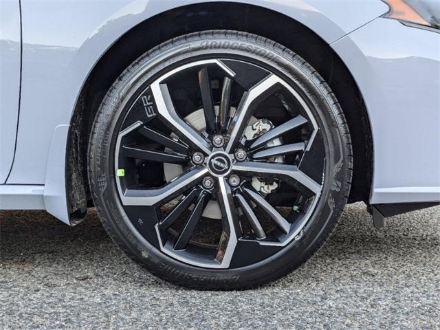 new 2025 Nissan Altima car, priced at $34,190