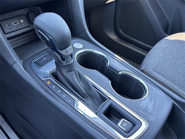 used 2023 Chevrolet Equinox car, priced at $20,995