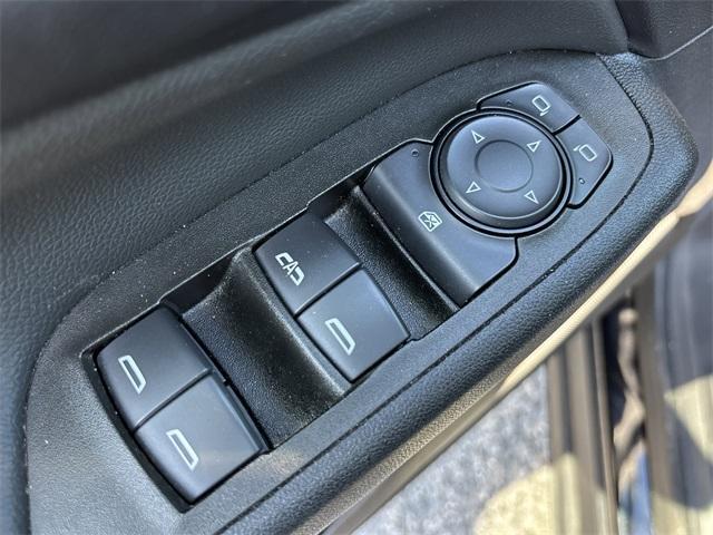 used 2023 Chevrolet Equinox car, priced at $20,995