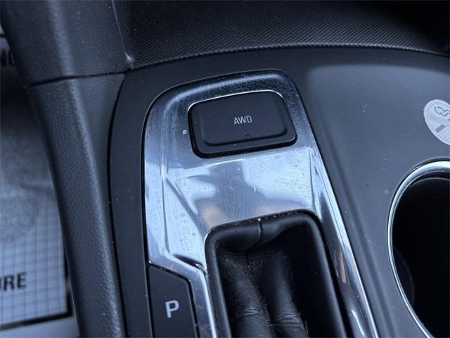 used 2023 Chevrolet Equinox car, priced at $20,995