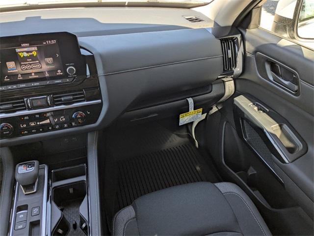 new 2025 Nissan Pathfinder car, priced at $43,870