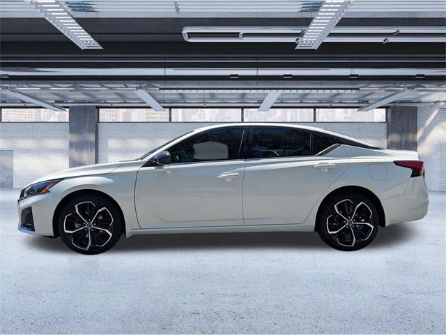 used 2023 Nissan Altima car, priced at $24,785