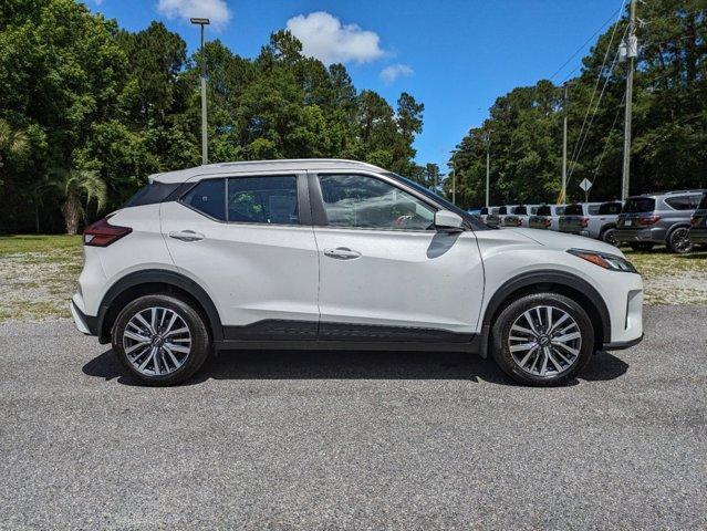 new 2024 Nissan Kicks car, priced at $23,391