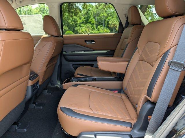 new 2025 Nissan Pathfinder car, priced at $53,610