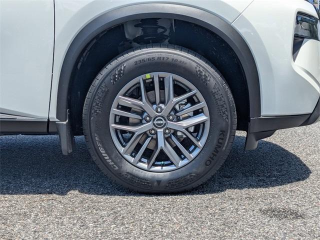 new 2025 Nissan Rogue car, priced at $30,800