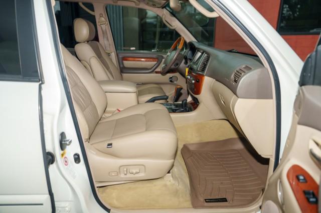 used 2005 Lexus LX 470 car