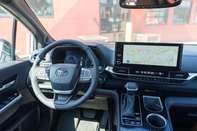 used 2025 Toyota Sienna car