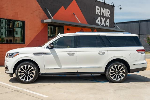 used 2024 Lincoln Navigator car, priced at $89,800