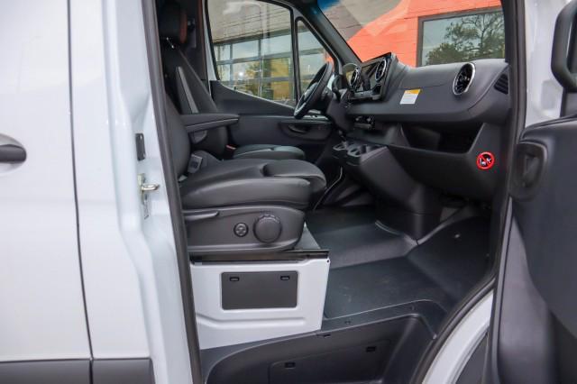 used 2024 Mercedes-Benz Sprinter 2500 car