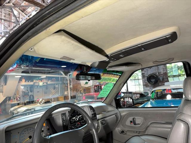 used 1995 GMC Yukon car, priced at $19,996