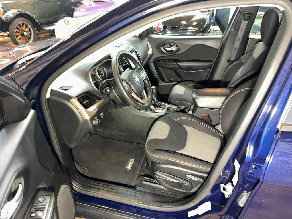 used 2015 Jeep Cherokee car, priced at $10,496