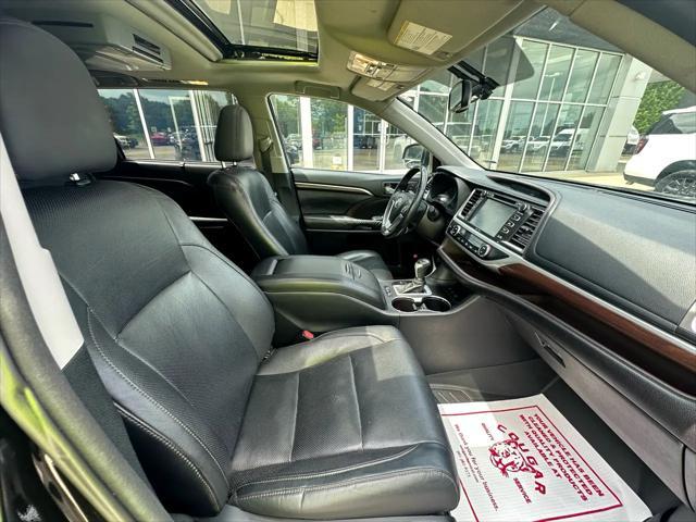 used 2015 Toyota Highlander Hybrid car, priced at $19,870