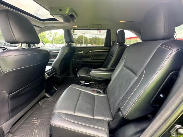 used 2015 Toyota Highlander Hybrid car, priced at $19,870