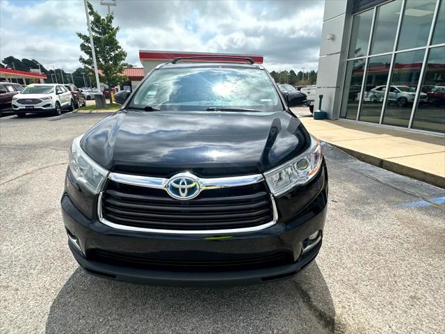 used 2015 Toyota Highlander Hybrid car, priced at $19,870