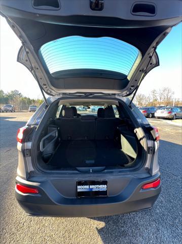 used 2017 Jeep Cherokee car, priced at $13,870