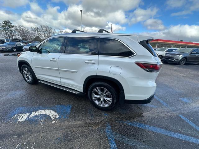 used 2015 Toyota Highlander car, priced at $17,870