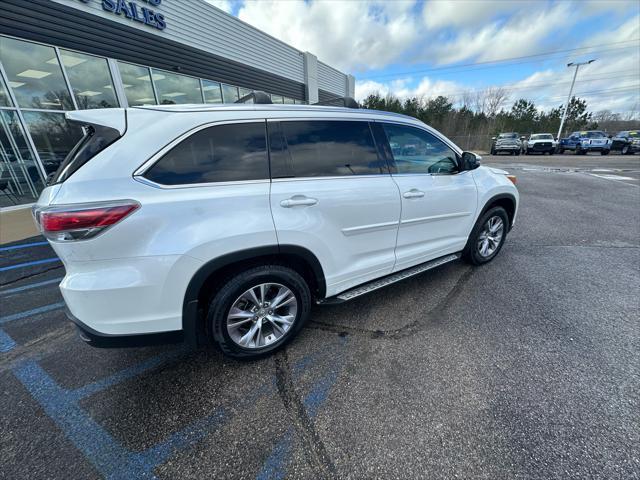 used 2015 Toyota Highlander car, priced at $17,870